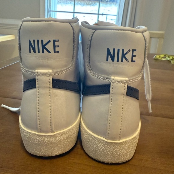 Nike White & Blue Blazer Mid '77 Sneakers size 9.5 - Picture 8 of 11